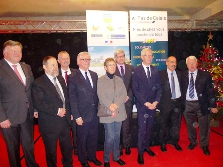 photo de groupe: Elus et représentants